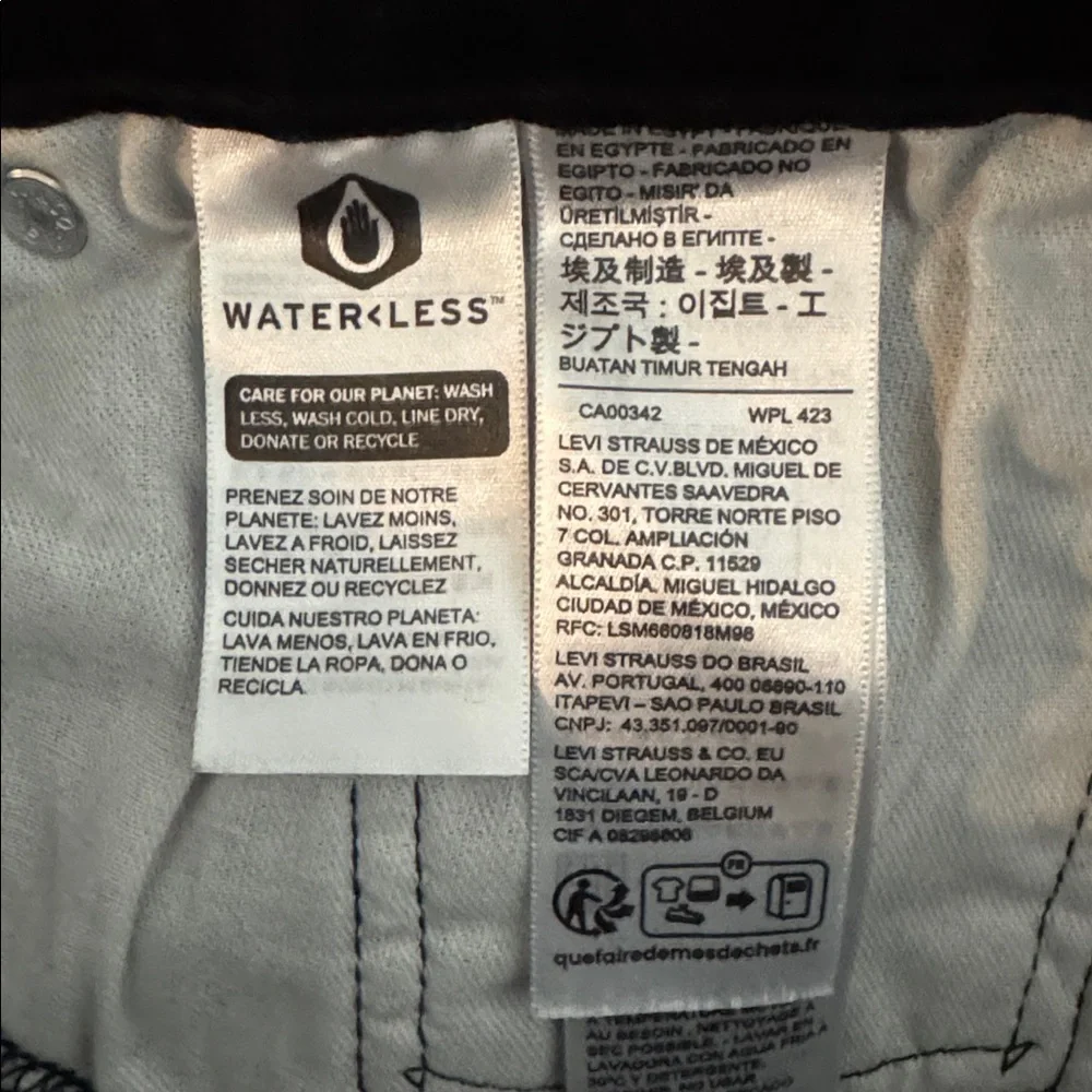 Men’s Levi’s 514 34x30” Waterless Black Jeans Cotton With Some Stretch Like New!